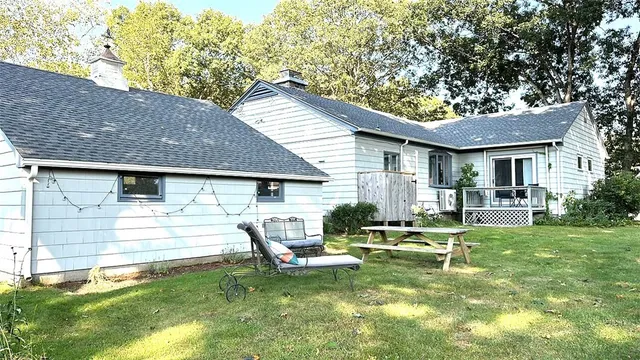 $769,000 | 106 Pettaquamscutt Lake Road, Narragansett, RI 02874