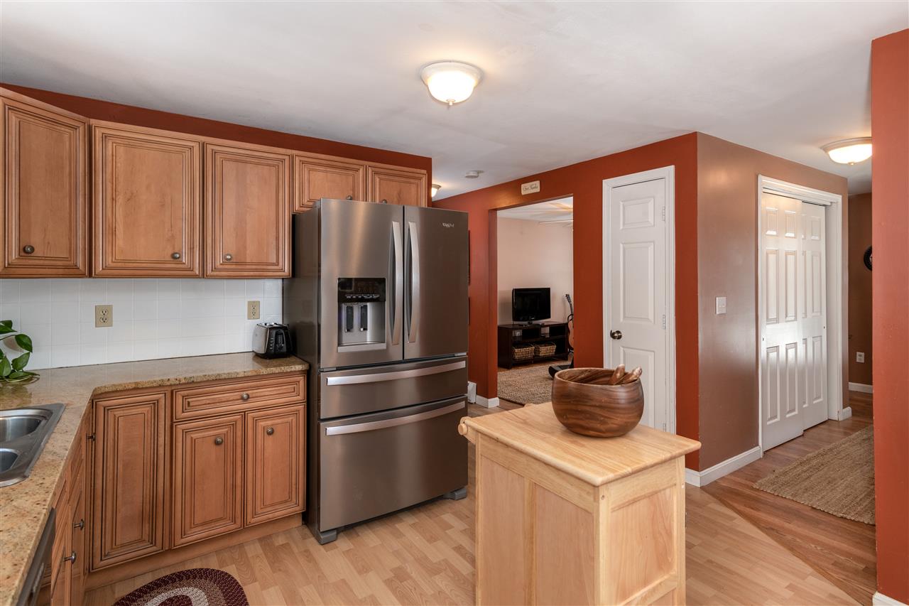 4 June Bug Lane Wolfeboro, NH 03894 - Photo 5 of 35