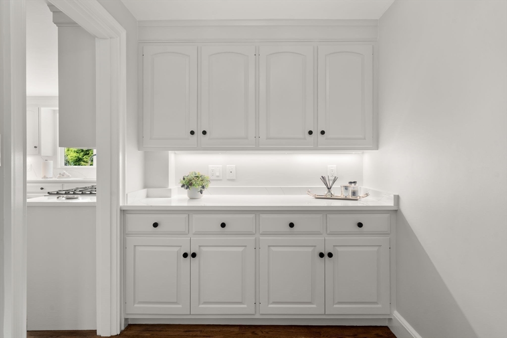 100 Village Hill Road Belmont, MA 02478 - Photo 13 of 38