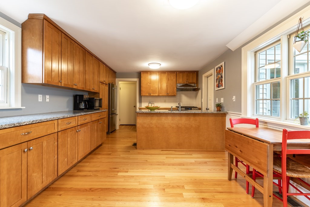 35 Spring Street Mansfield, MA 02048 - Photo 16 of 33 Gallery Image 16