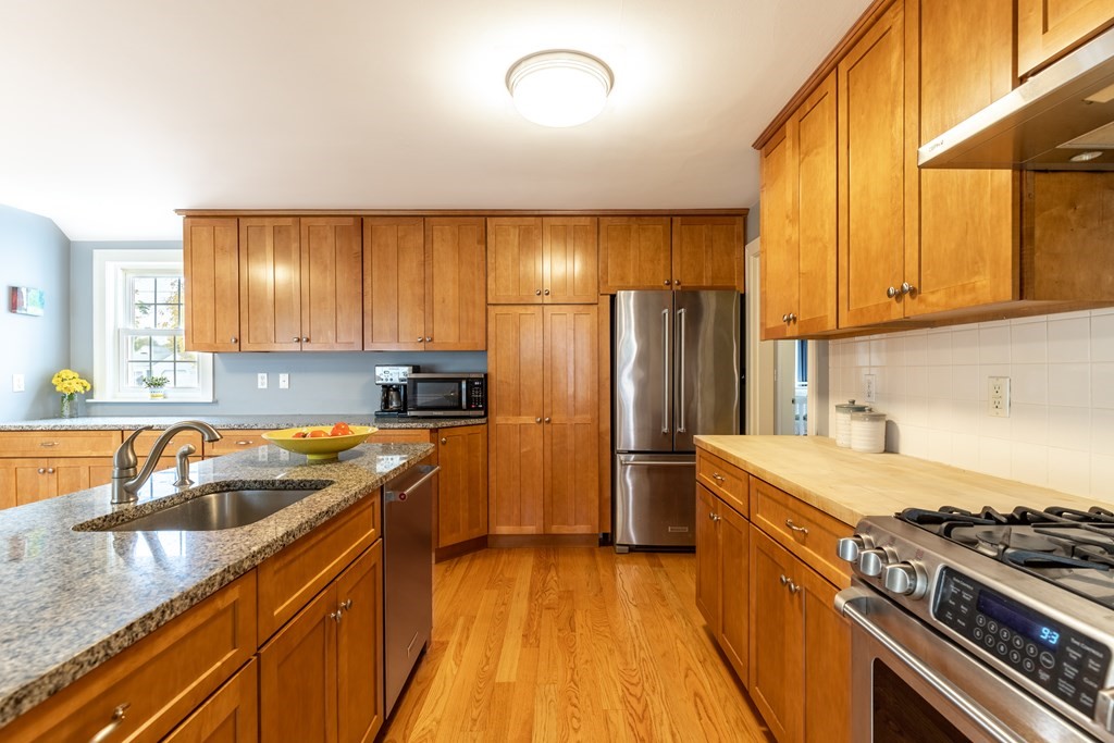 35 Spring Street Mansfield, MA 02048 - Photo 21 of 33 Gallery Image 21