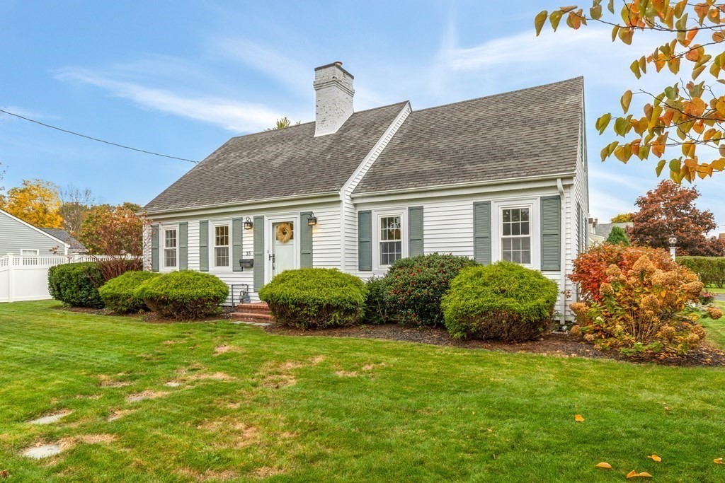 35 Spring Street Mansfield, MA 02048 - Photo 4 of 33 Gallery Image 4
