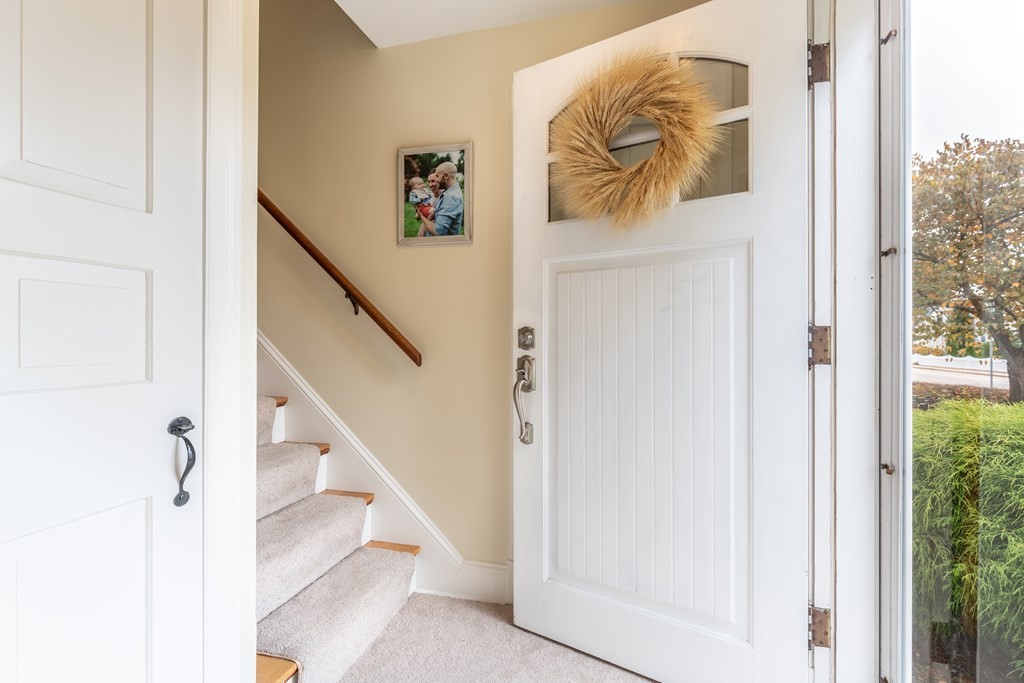35 Spring Street Mansfield, MA 02048 - Photo 6 of 33 Gallery Image 6