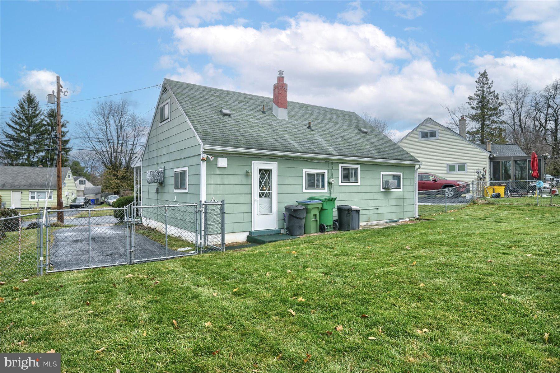 1708 Evergreen Road Harrisburg, PA 17109 - Photo 27 of 35 Gallery Image 27