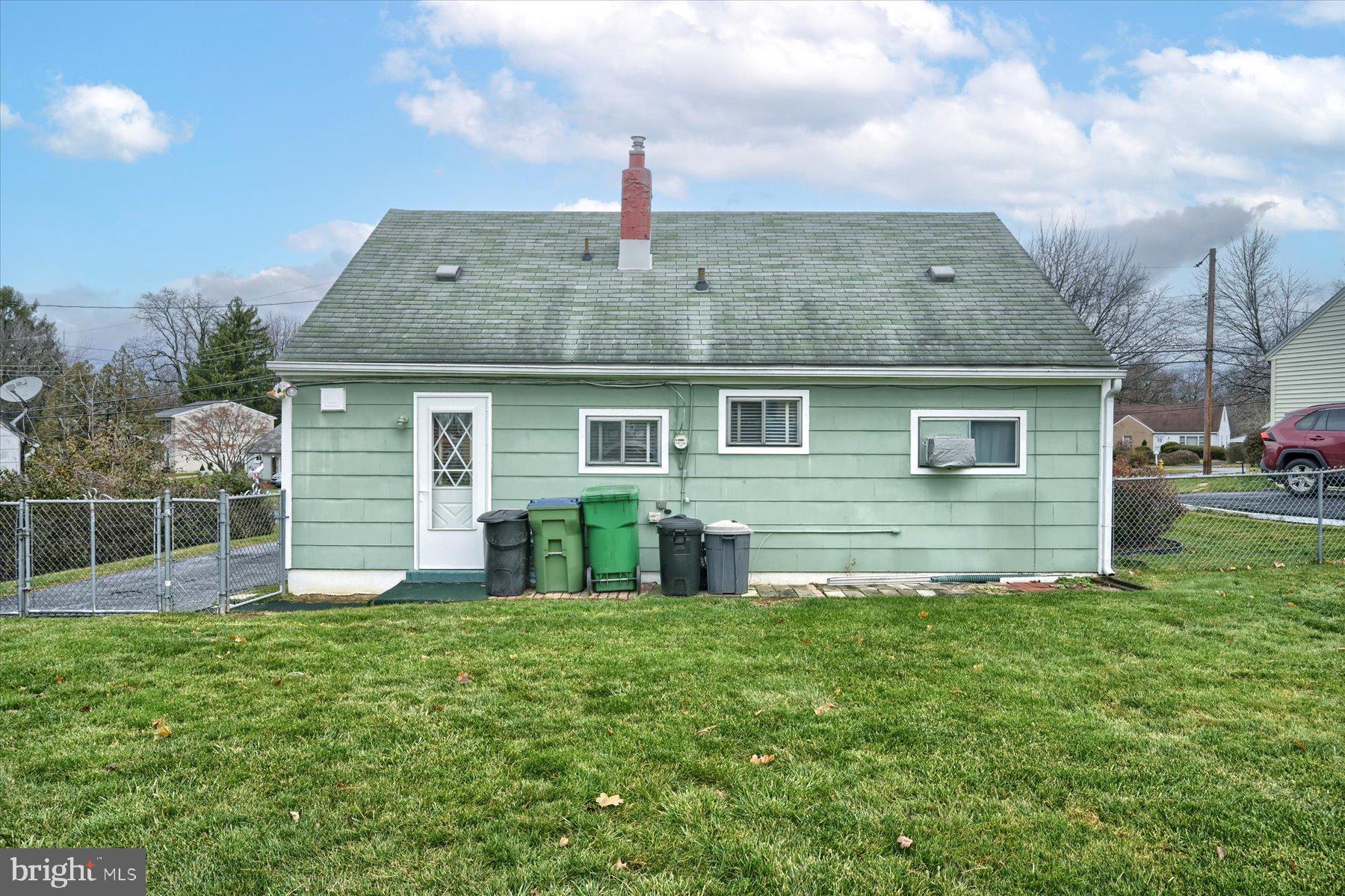 1708 Evergreen Road Harrisburg, PA 17109 - Photo 28 of 35 Gallery Image 28