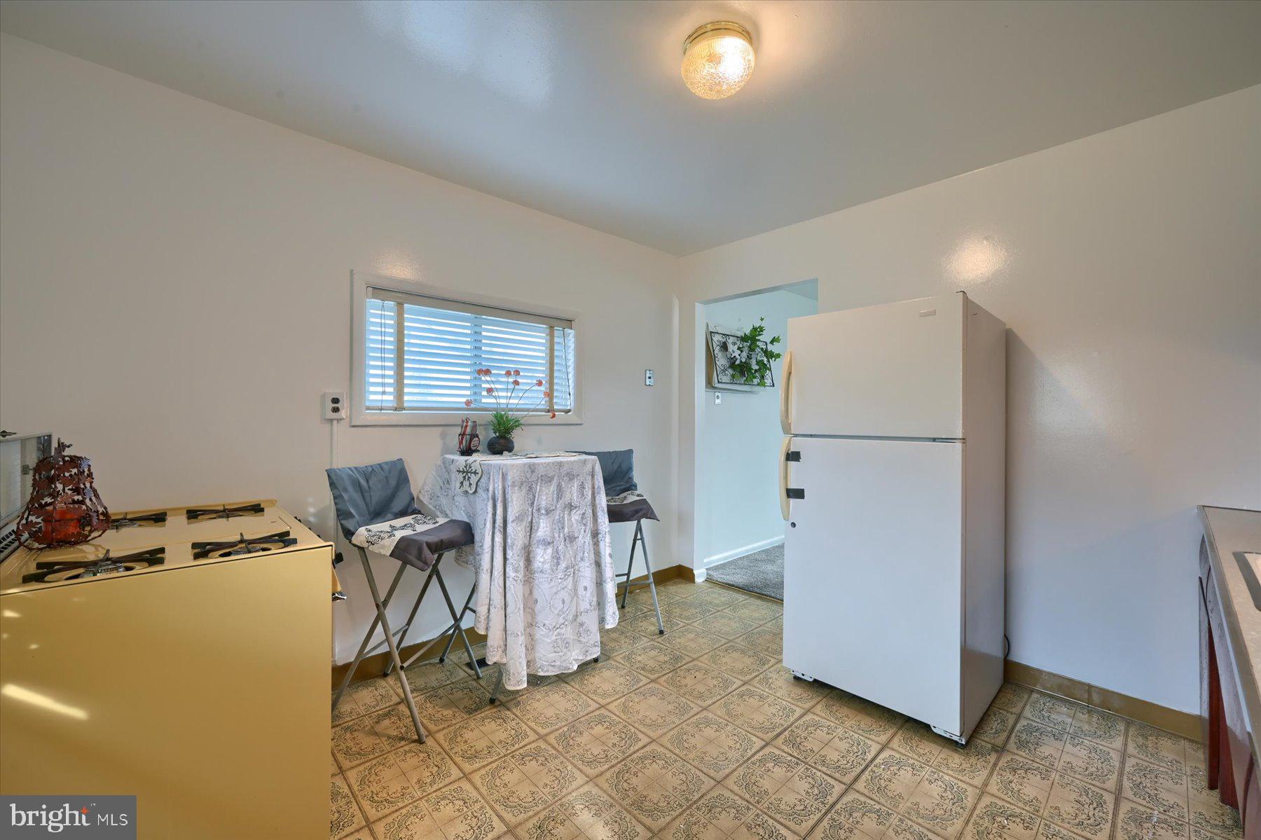 1708 Evergreen Road Harrisburg, PA 17109 - Photo 10 of 35 Gallery Image 10