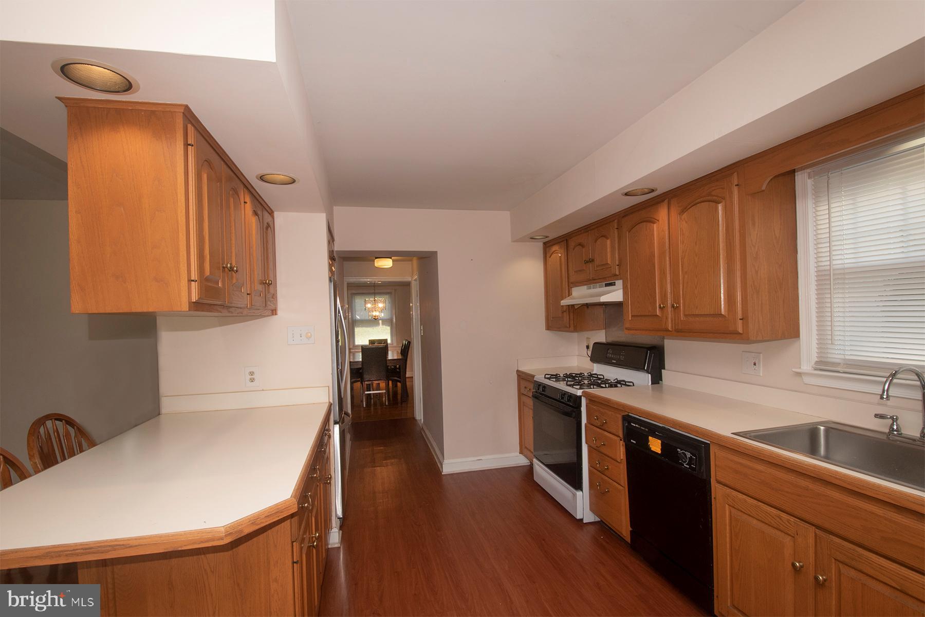 1210 Providence Road Springfield, PA 19064 - Photo 17 of 43 Dining room
