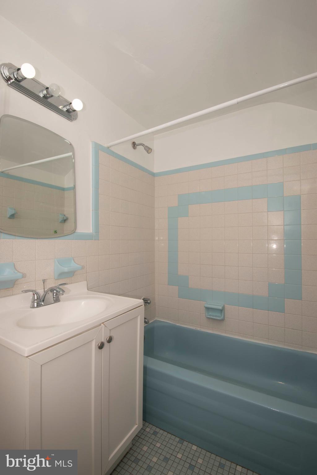 1210 Providence Road Springfield, PA 19064 - Photo 38 of 43 Main Bath