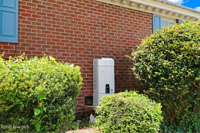 $550,000 | 9222 Midway Road, Bailey, NC 27807