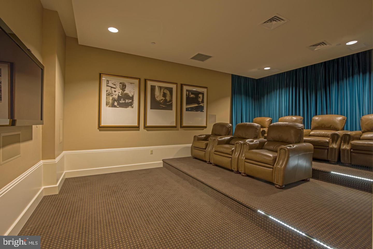 114 West Kennedy Road, Unit 189 North Wales, PA 19454 - Photo 39 of 43 a living room with furniture and a window