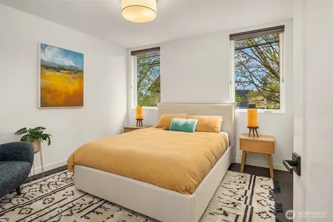 $2,199,950 | 4005 Corliss Avenue North, Seattle, WA 98103