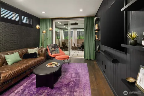 $2,199,950 | 4005 Corliss Avenue North, Seattle, WA 98103