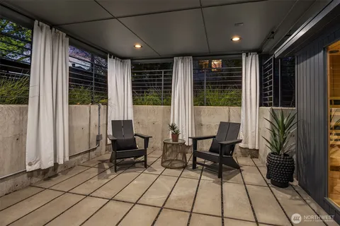 $2,199,950 | 4005 Corliss Avenue North, Seattle, WA 98103