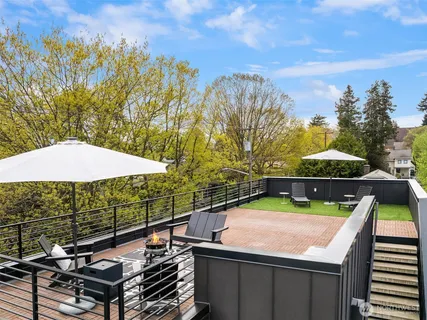 $2,199,950 | 4005 Corliss Avenue North, Seattle, WA 98103