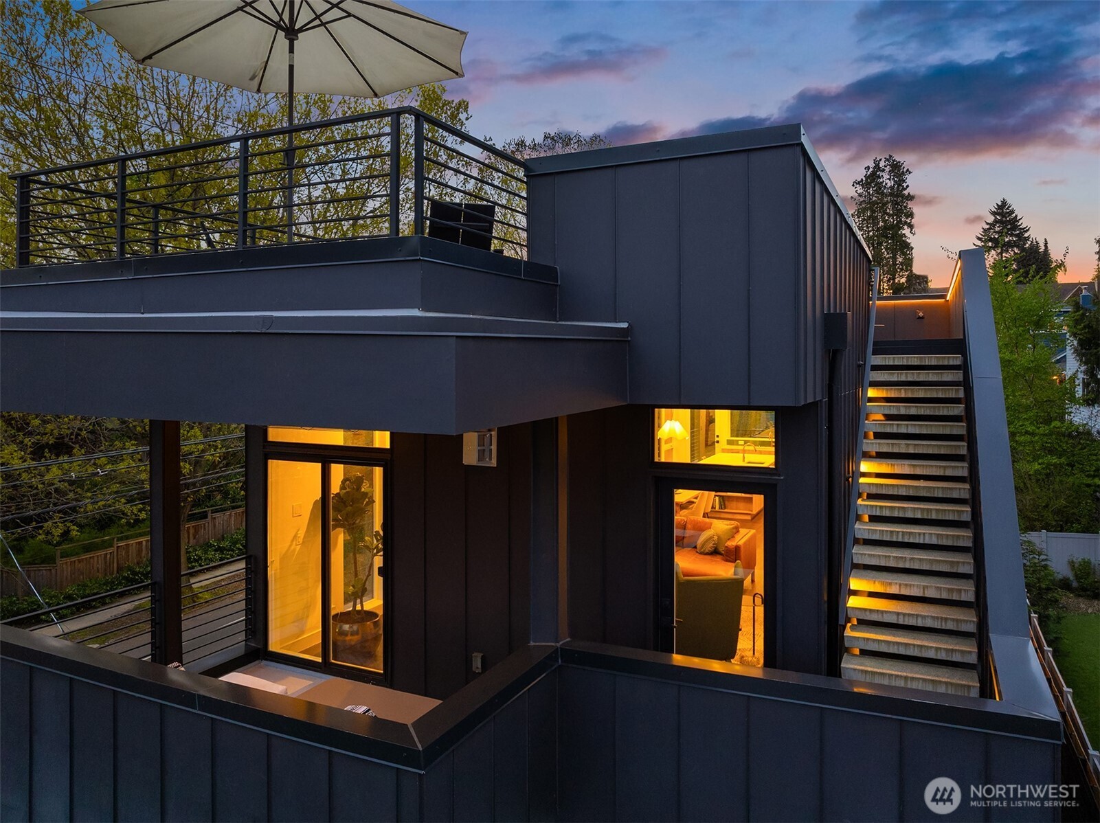 4005 Corliss Avenue North Seattle, WA 98103 - Photo 32 of 40 a view of entryway