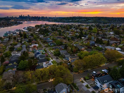 $2,199,950 | 4005 Corliss Avenue North, Seattle, WA 98103