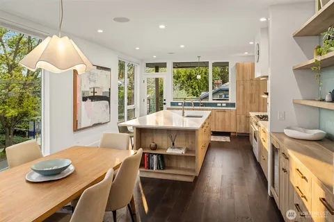 $2,199,950 | 4005 Corliss Avenue North, Seattle, WA 98103