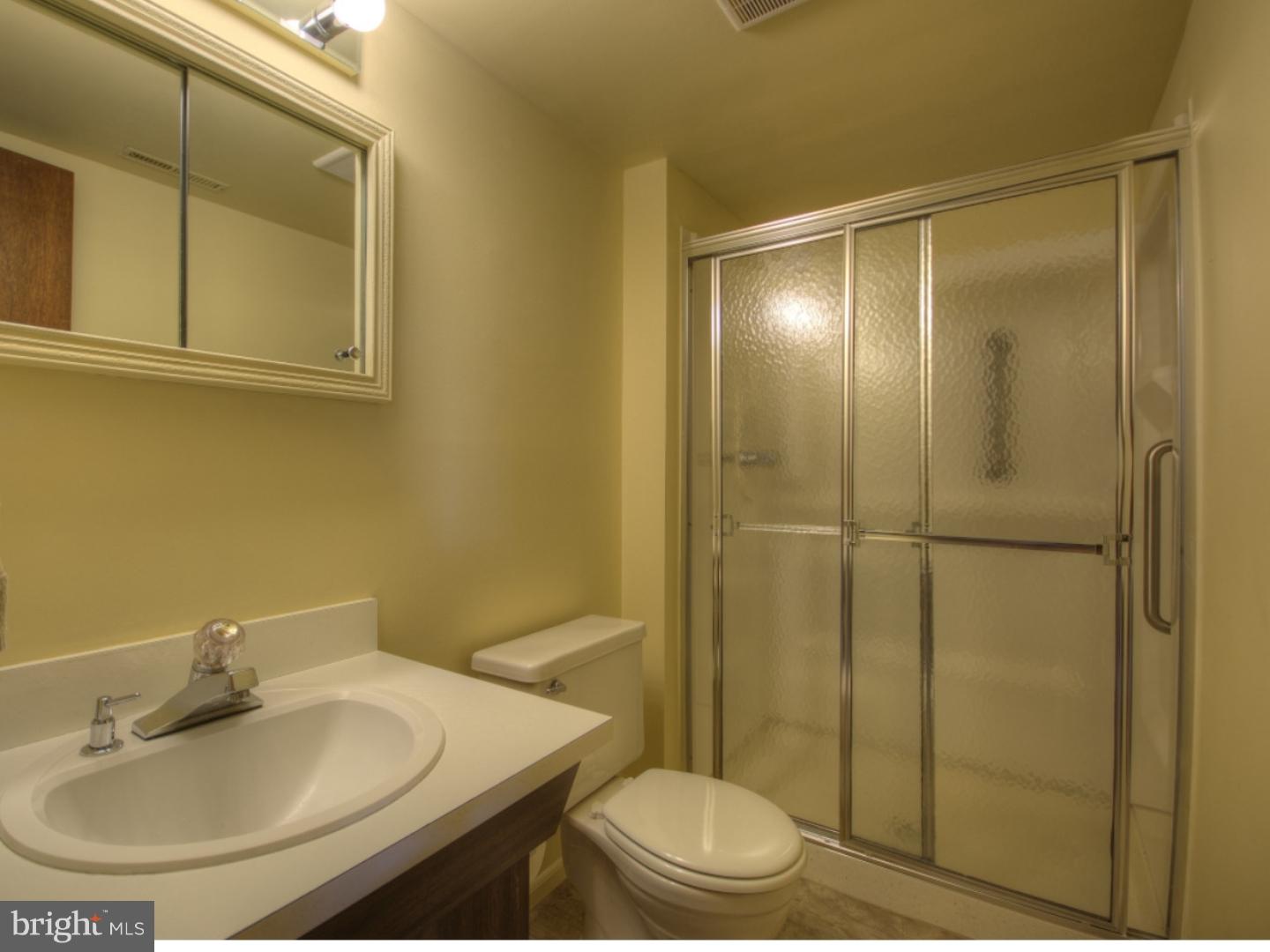 97 Albemarle Road Hamilton Square, NJ 08690 - Photo 14 of 25 Bathroom