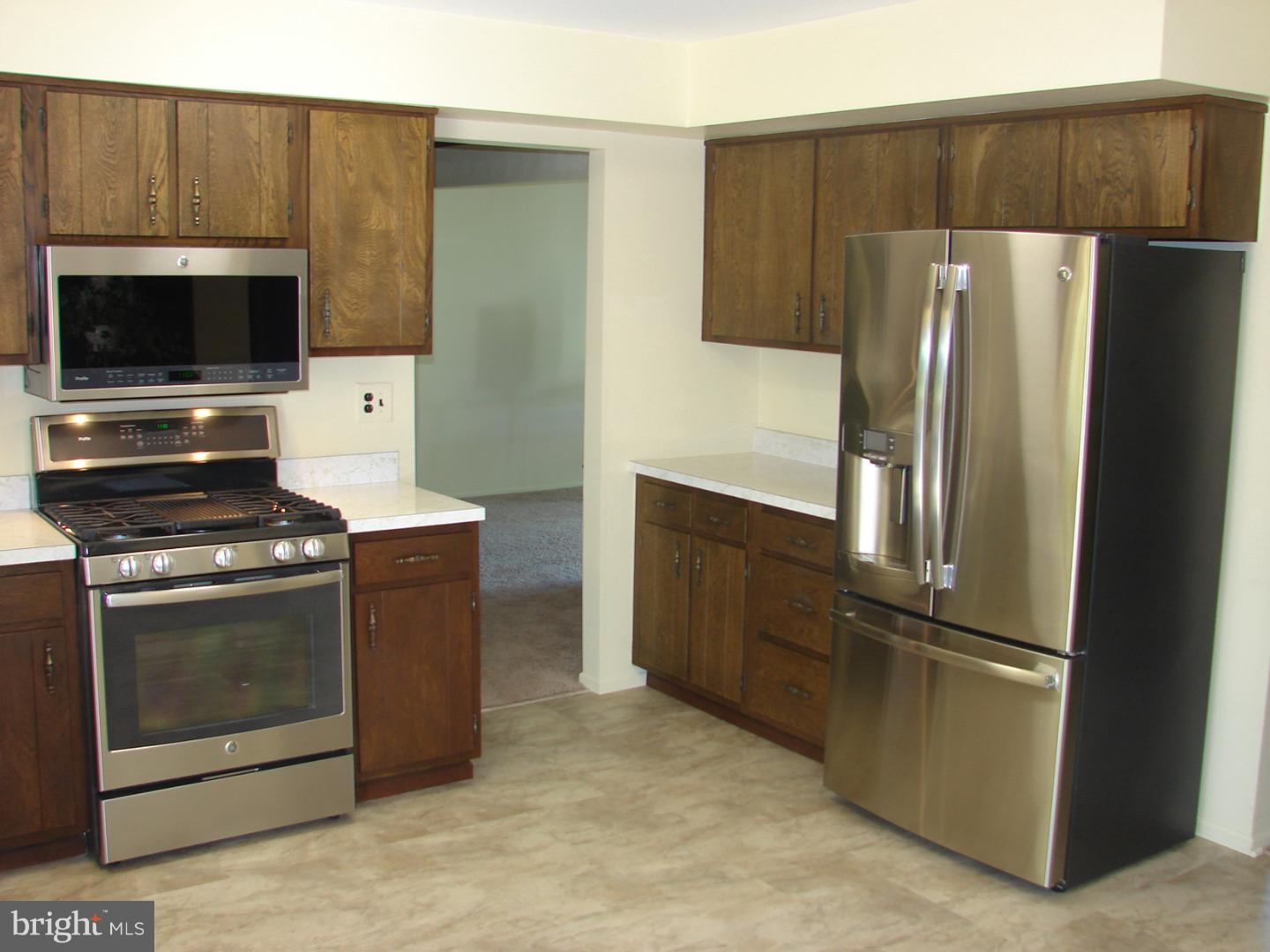 97 Albemarle Road Hamilton Square, NJ 08690 - Photo 5 of 25 Kitchen