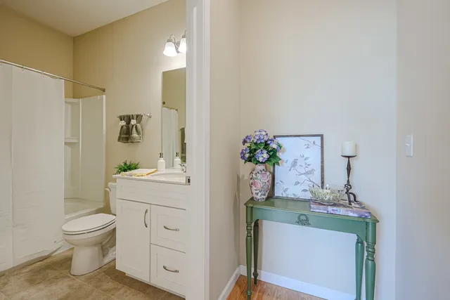 $629,900 | 580 North Highlander Way, Addison, IL 60101