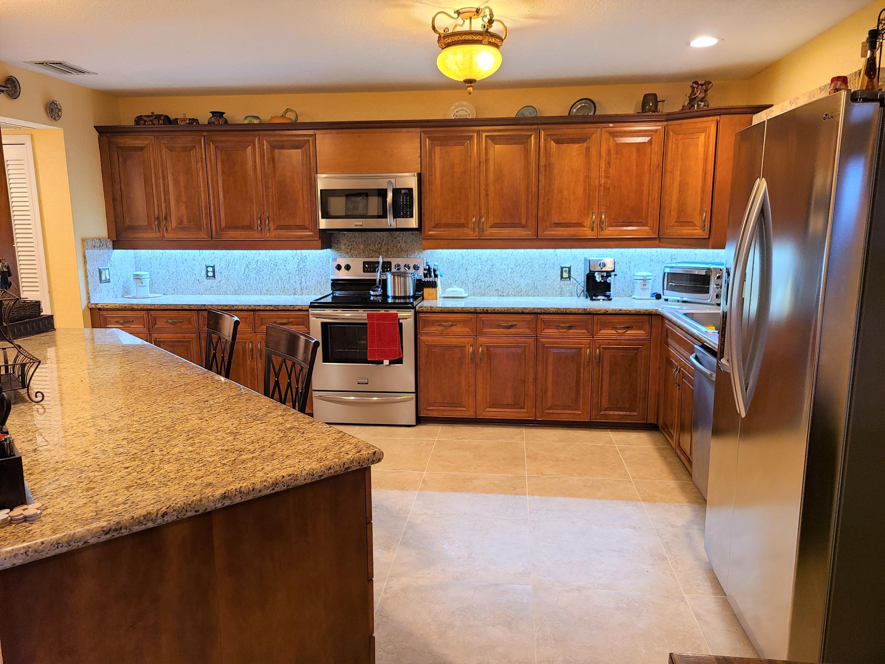 6930 Northwest 3rd Avenue Boca Raton, FL 33487 - Photo 7 of 49 102