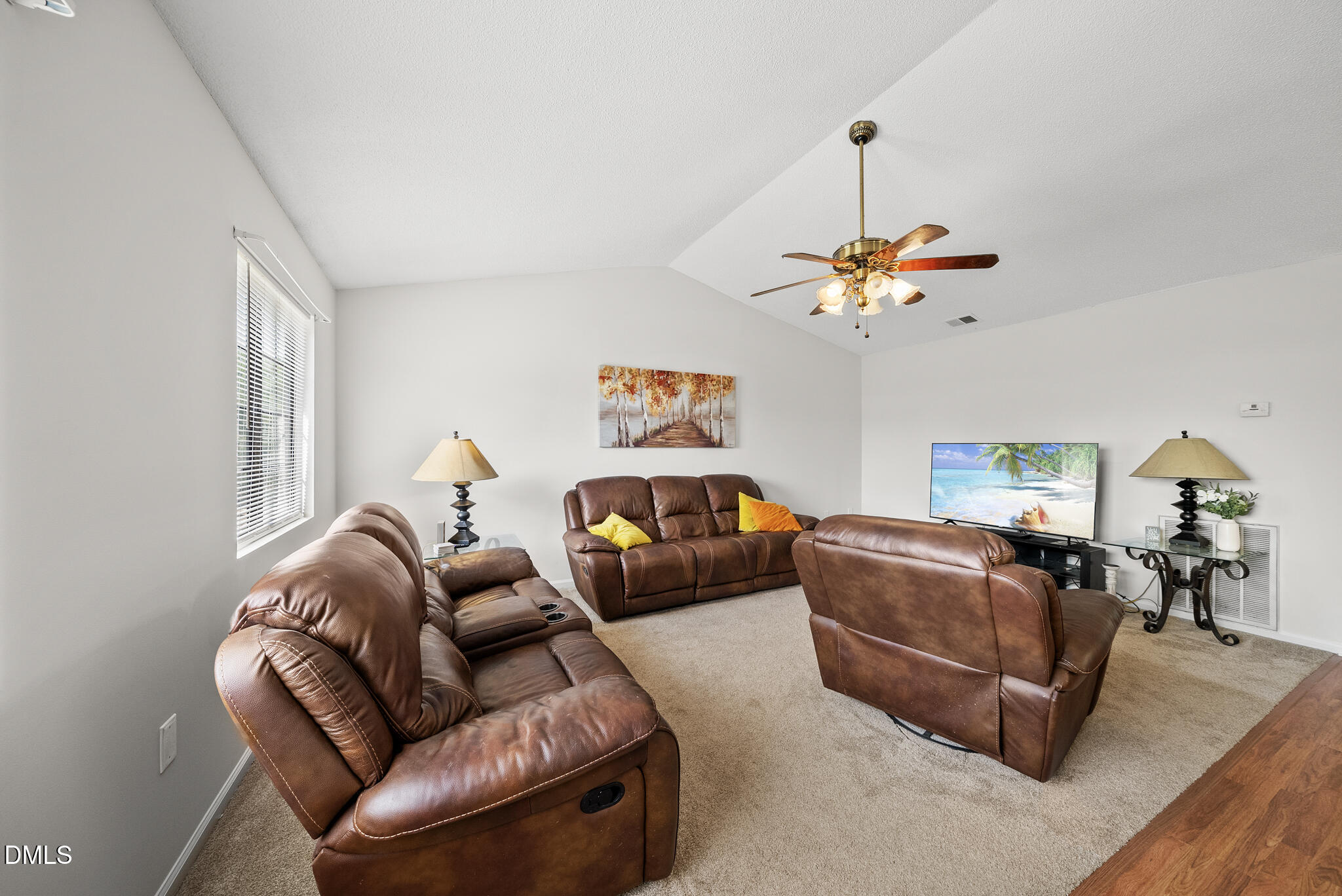 2534 Enon Road Oxford, NC 27565 - Photo 4 of 24 DSC06073