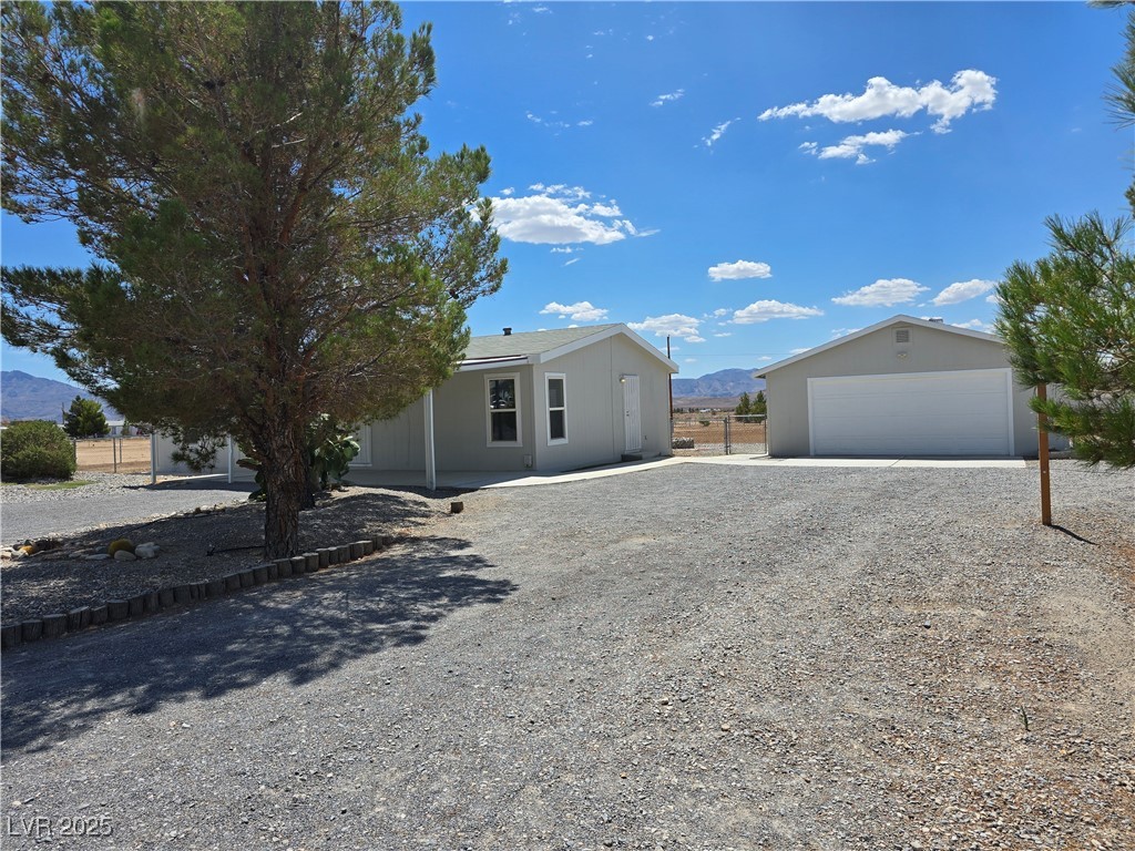 330 Gilmore Road Pahrump, NV 89060 - Photo 5 of 42 Detached garage is 576 sq ft.