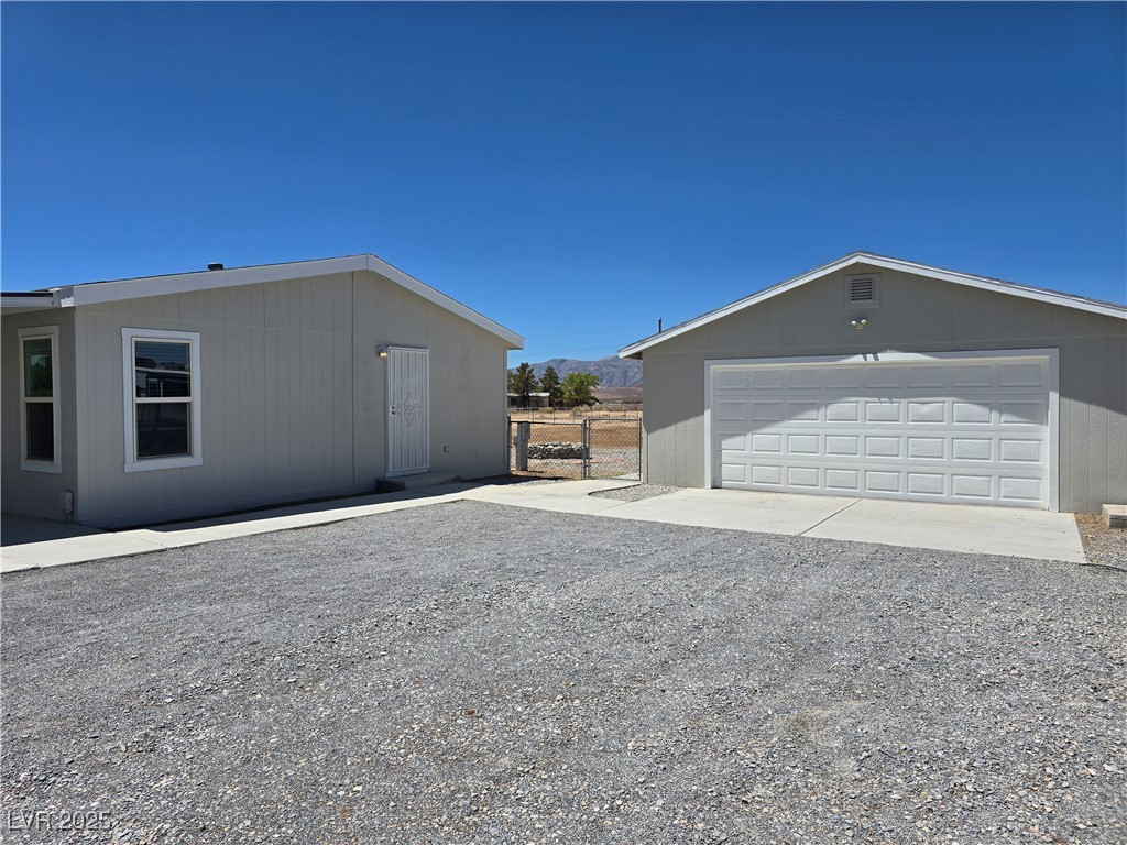 330 Gilmore Road Pahrump, NV 89060 - Photo 7 of 42 Lots of parking space for all your vehicles and gu