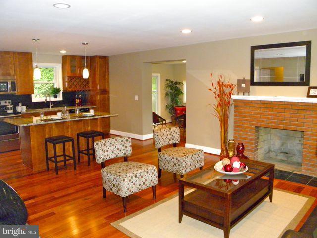 4720 Henderson Road Temple Hills, MD 20748 - Photo 1 of 22 Living Room