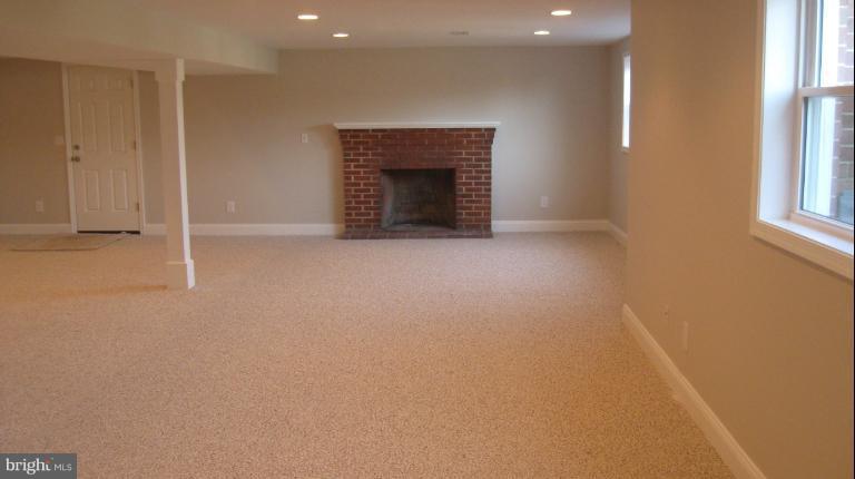4720 Henderson Road Temple Hills, MD 20748 - Photo 21 of 22 Family Room