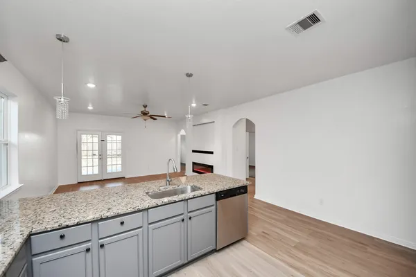 $1,725 | 25469 Black Spruce Drive, Cleveland, TX 77328