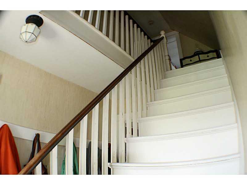 978 Dutch Neck Road Waldoboro, ME 04572 - Photo 12 of 21 Stairs/Stairway.