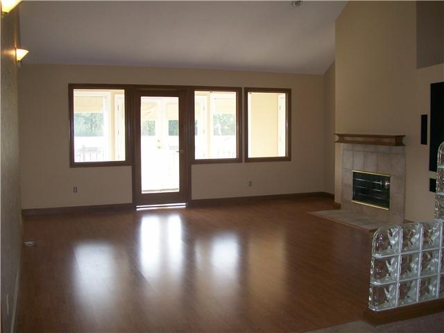 8920 Mathews Road Indianapolis, IN 46259 - Photo 4 of 21 Gallery Image 4