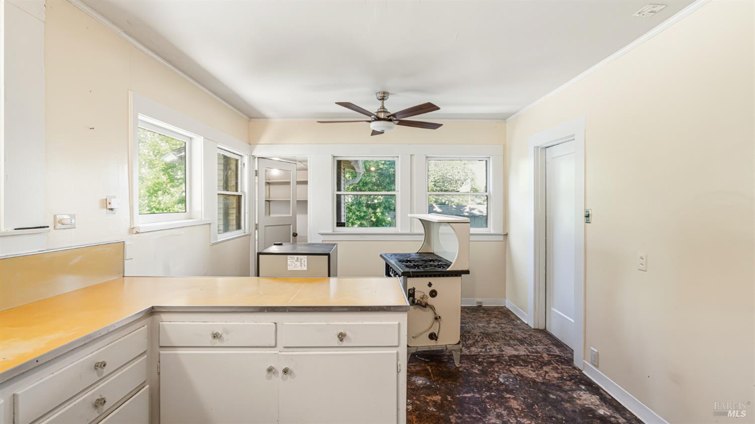 127 Manor Road Fairfax, CA 94930 - Photo 17 of 36