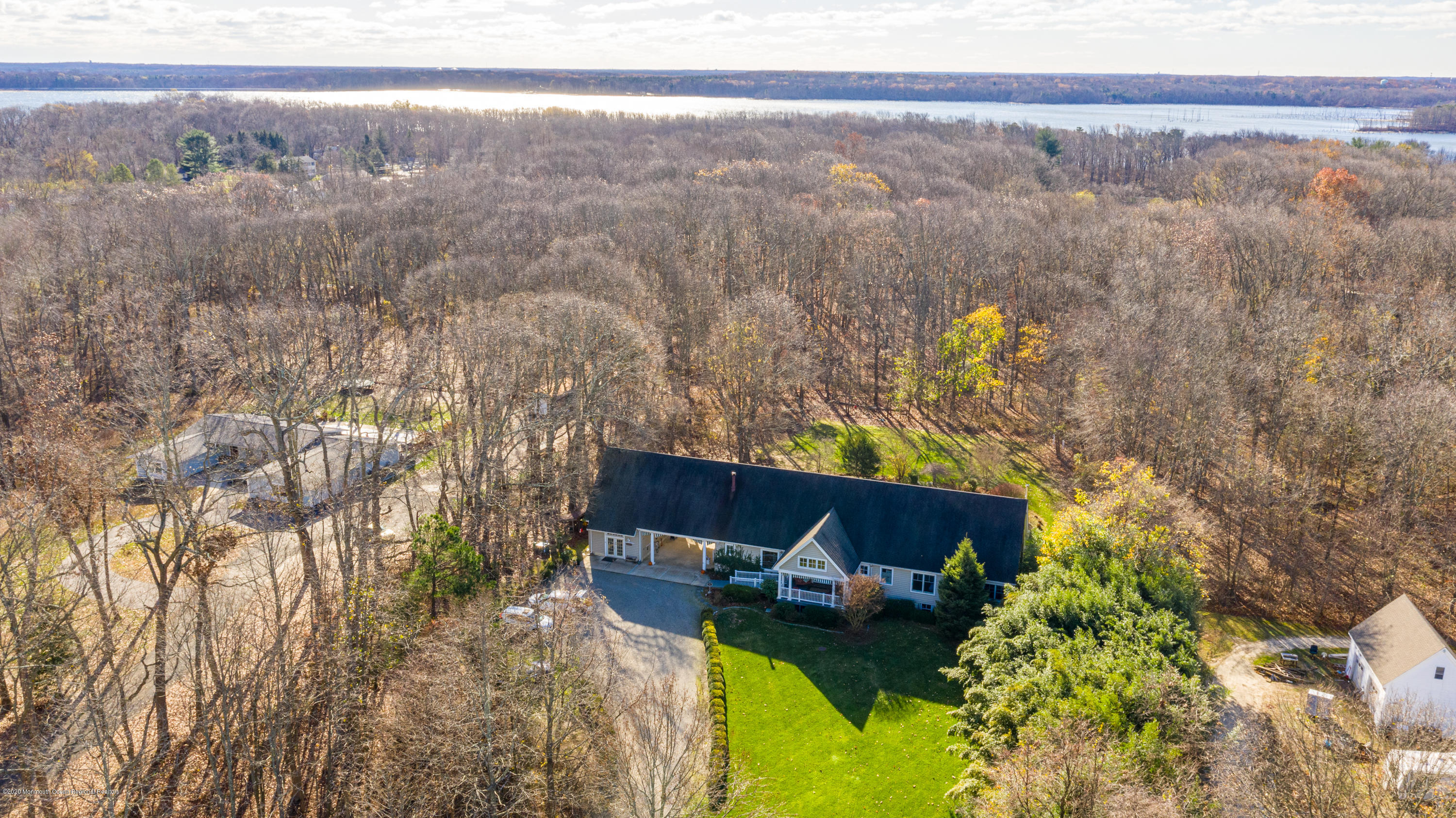 369 West Farms Road Farmingdale, NJ 07727 - Photo 11 of 81 369 W Farms Rd-11
