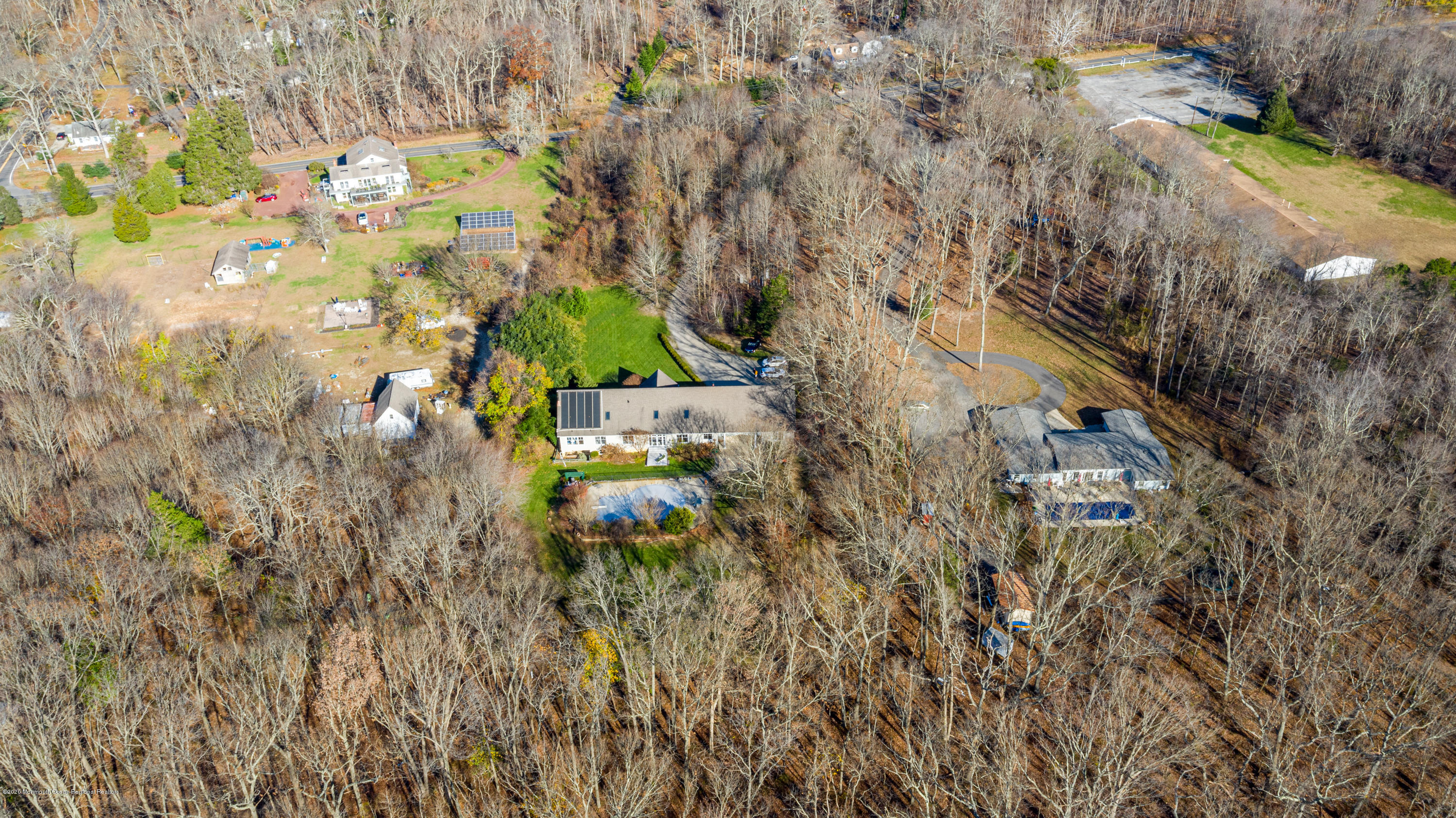 369 West Farms Road Farmingdale, NJ 07727 - Photo 6 of 81 369 W Farms Rd-6
