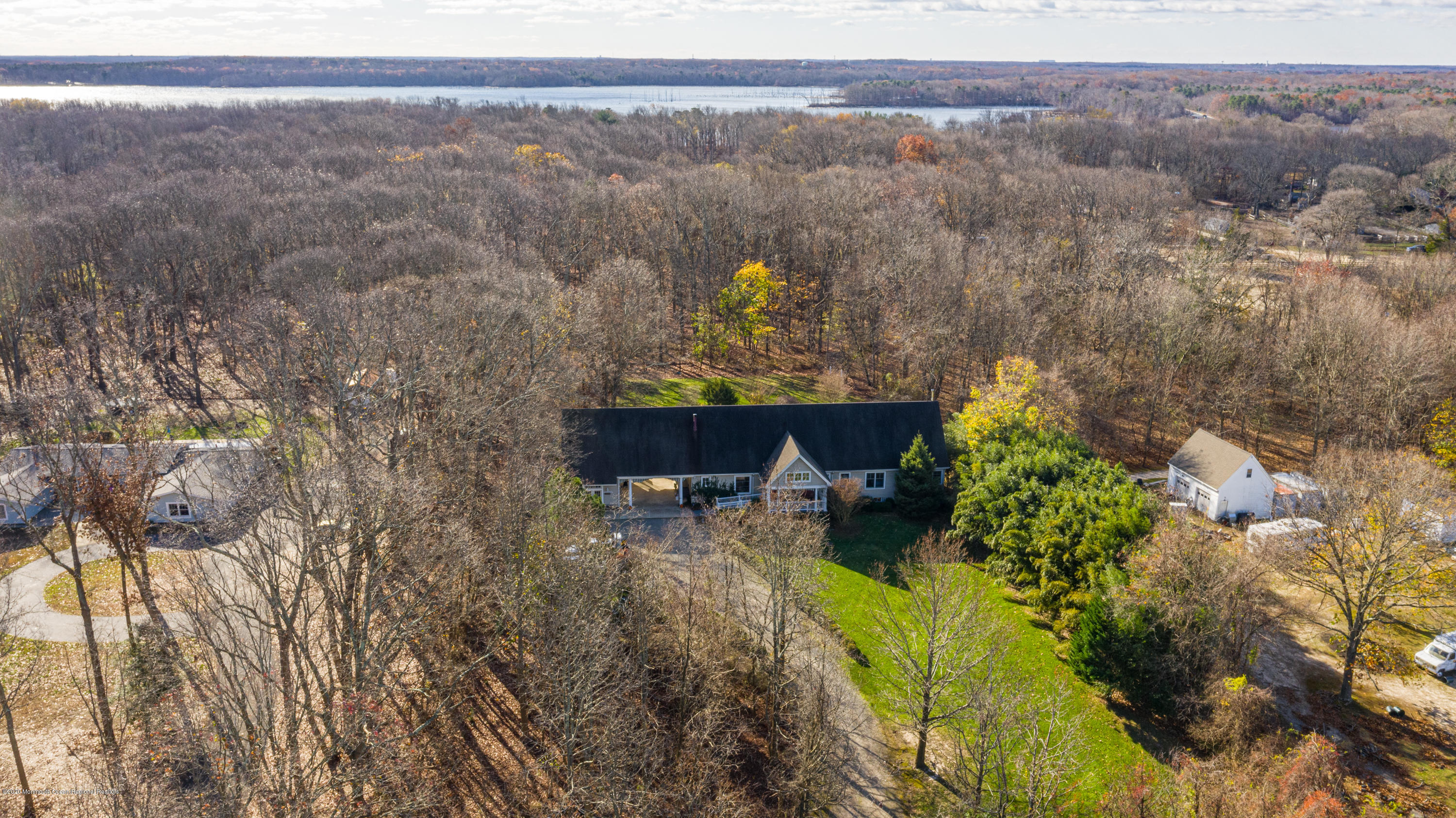 369 West Farms Road Farmingdale, NJ 07727 - Photo 7 of 81 369 W Farms Rd-7