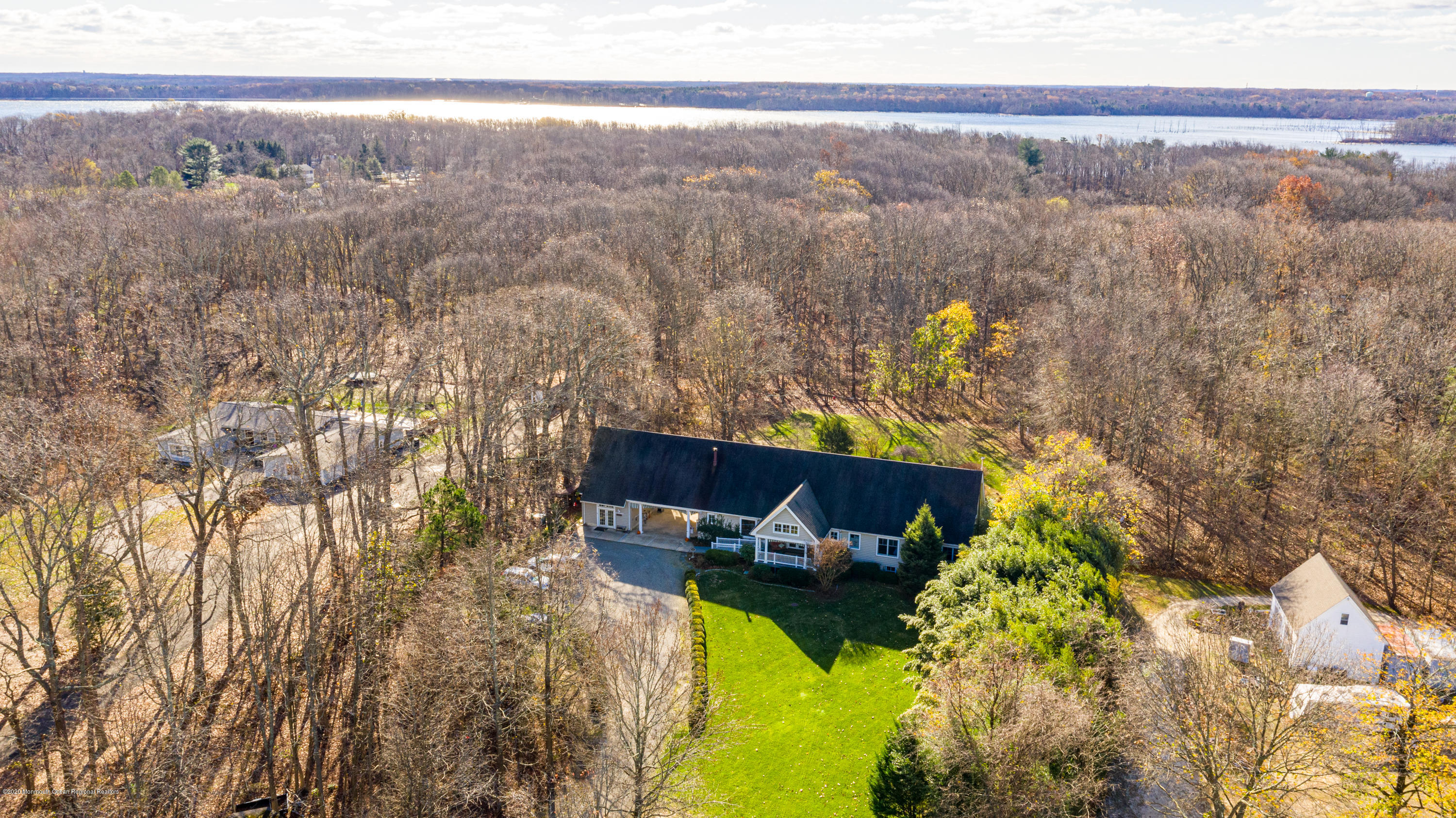 369 West Farms Road Farmingdale, NJ 07727 - Photo 9 of 81 369 W Farms Rd-9