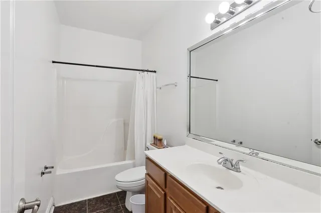 $2,400 | 3824 Augustine Lane, Marrero, LA 70072