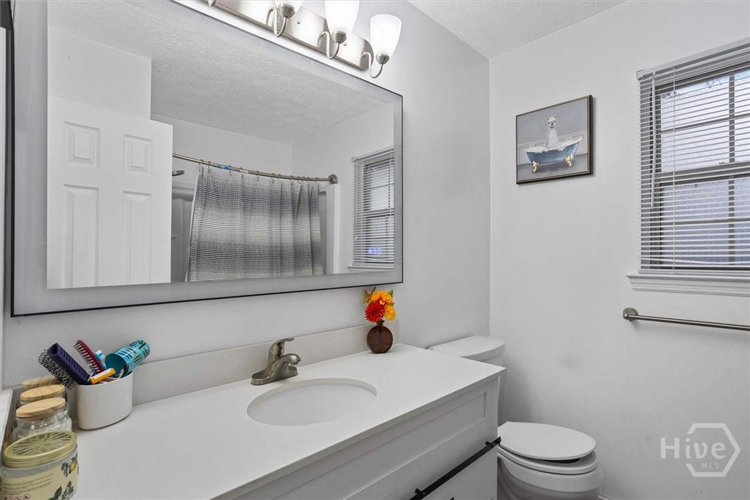 110 Katie Drive Rincon, GA 31326 - Photo 30 of 39 Bathroom