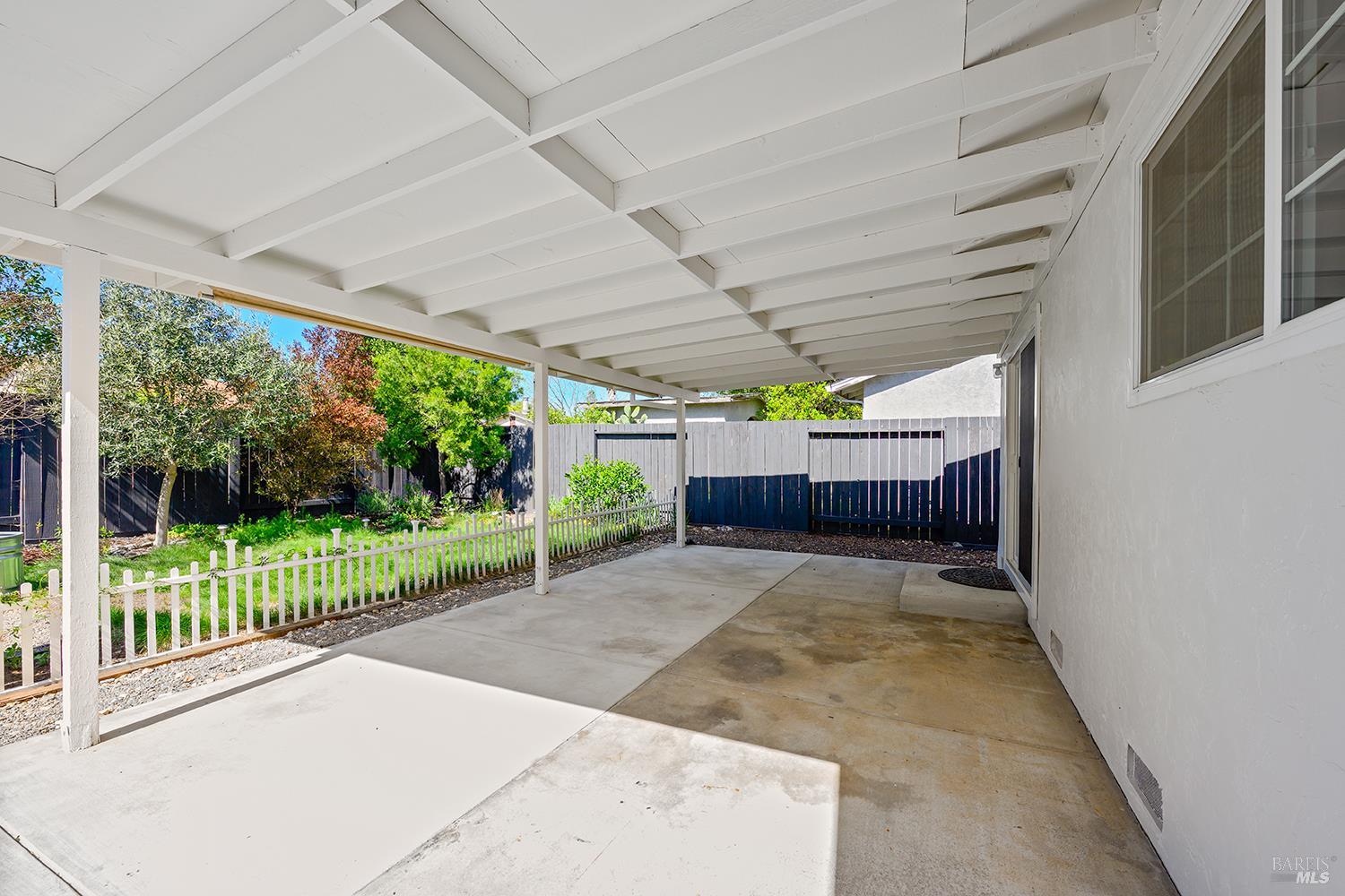 1335 Lupine Road Healdsburg, CA 95448 - Photo 18 of 28