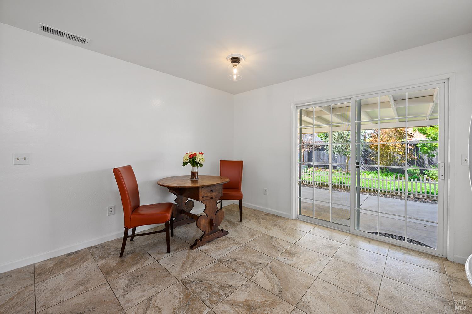 1335 Lupine Road Healdsburg, CA 95448 - Photo 9 of 28