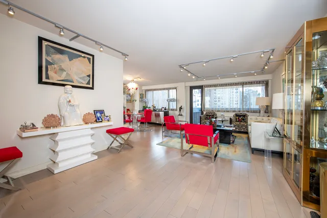 $2,495,000 | 40 East 80th Street, Unit 15A | Upper East Side