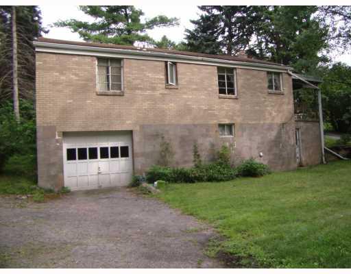 5646 Library Road Bethel Park, PA 15102 - Photo 2 of 2 Exterior Back.
