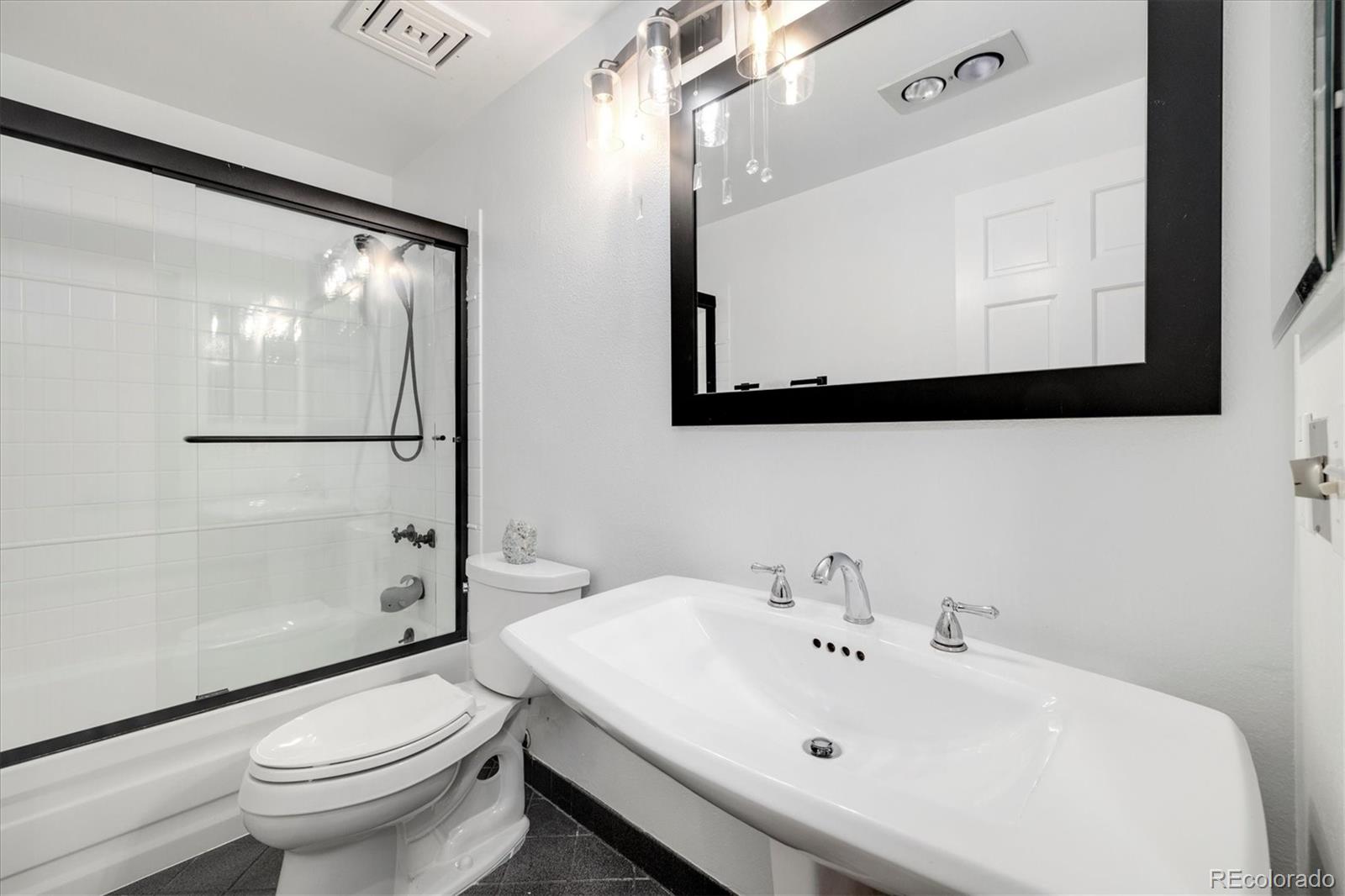 1512 Larimer Street, Unit 10 Denver, CO 80202 - Photo 31 of 42