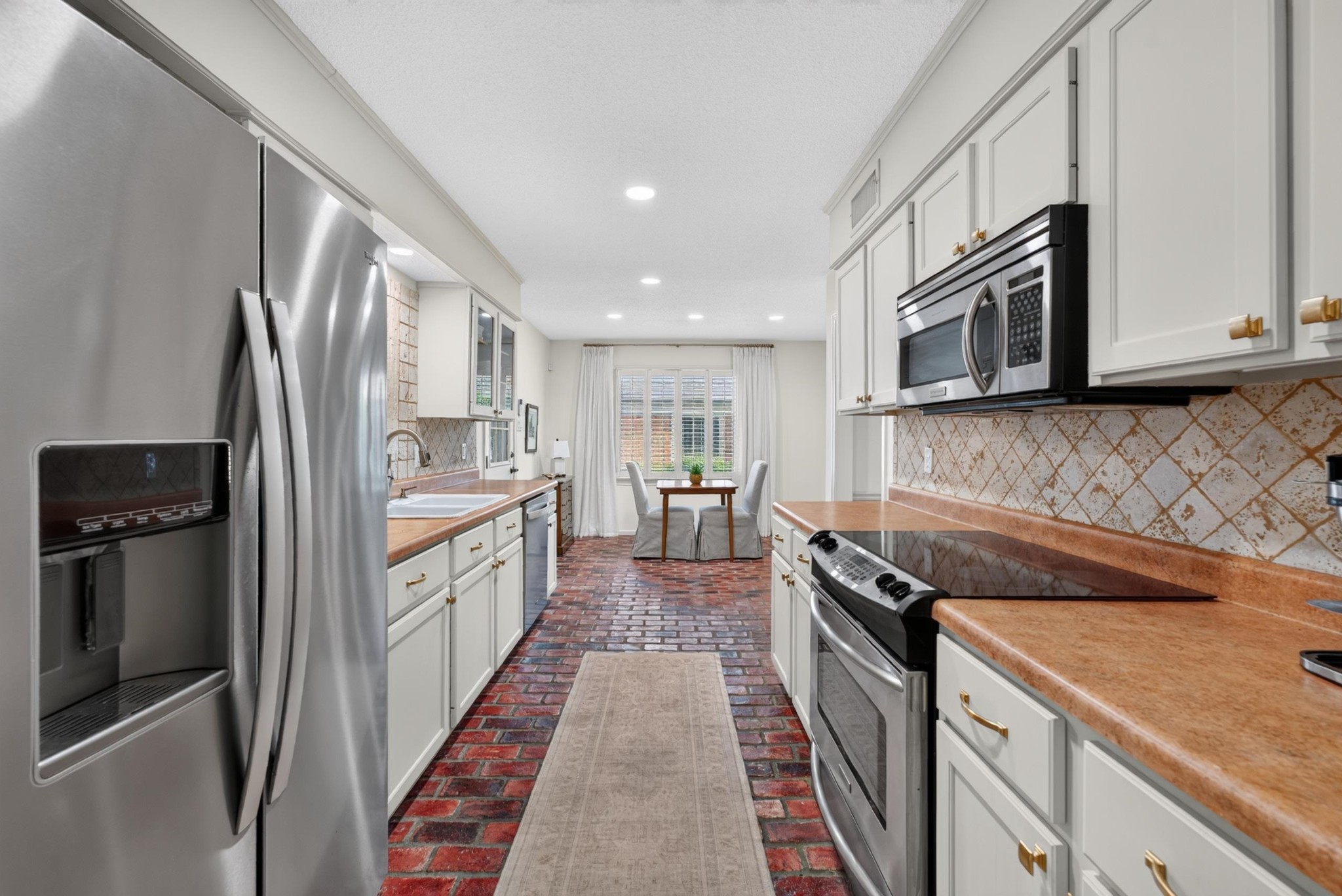 1897 Allenby Road Germantown, TN 38139 - Photo 5 of 25 Gallery Image 5
