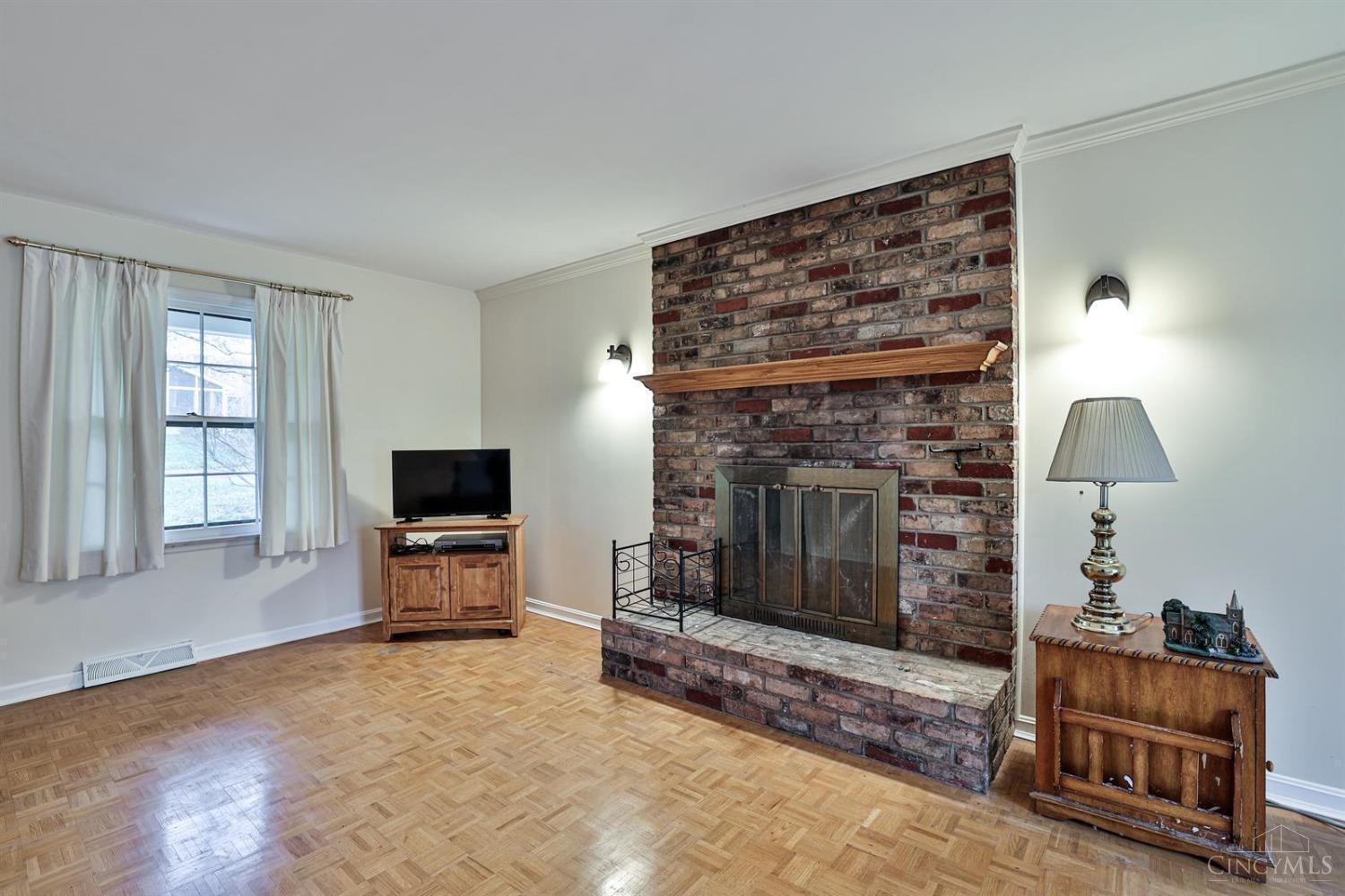 10132 Winstead Lane Cincinnati, OH 45231 - Photo 13 of 39 Gallery Image 13