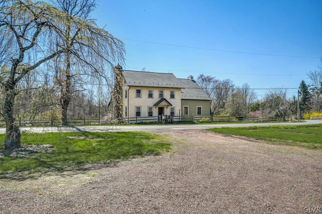 204 Pullen Station Road Quakertown, PA 18951 - Photo 2 of 32 Gallery Image 2