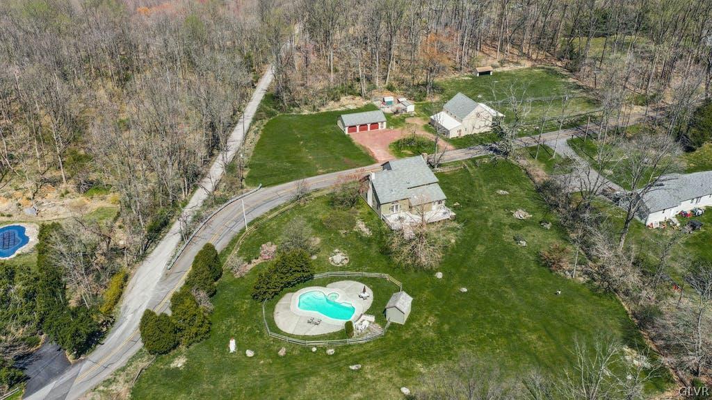 204 Pullen Station Road Quakertown, PA 18951 - Photo 3 of 32 Gallery Image 3