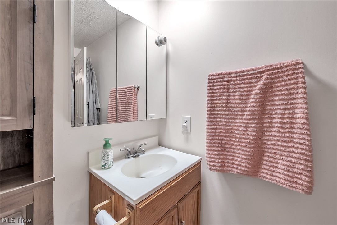 2423 Dewey Road Ashtabula, OH 44004 - Photo 32 of 35 Gallery Image 32
